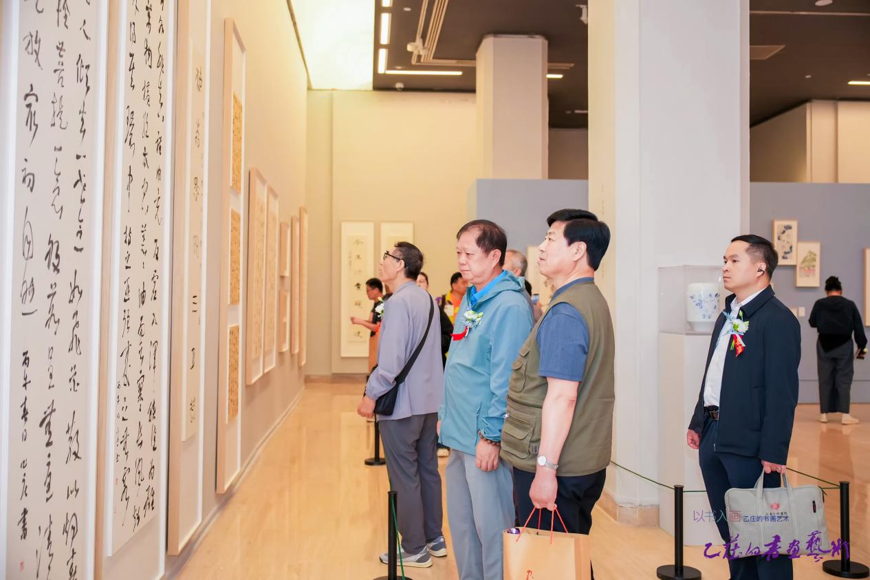 &ldquo;以书入画&mdash;乙庄书画艺术作品展&rdquo;在中国美术馆开幕