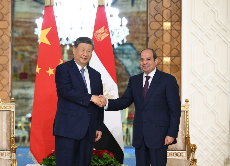 &emsp;&emsp;当地时间9月2日上午，埃及总统塞西同中国国家主席习近平在开罗太阳宫举行会谈。会谈后，两国元首共同见证签署共建&ldquo;一带一路&rdquo;、人工智能、经贸、产供链合作等领域多项合作文件。