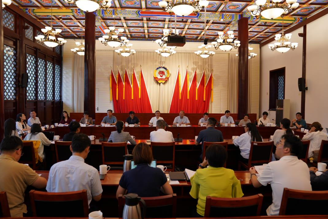 南京市政协召开专题座谈会