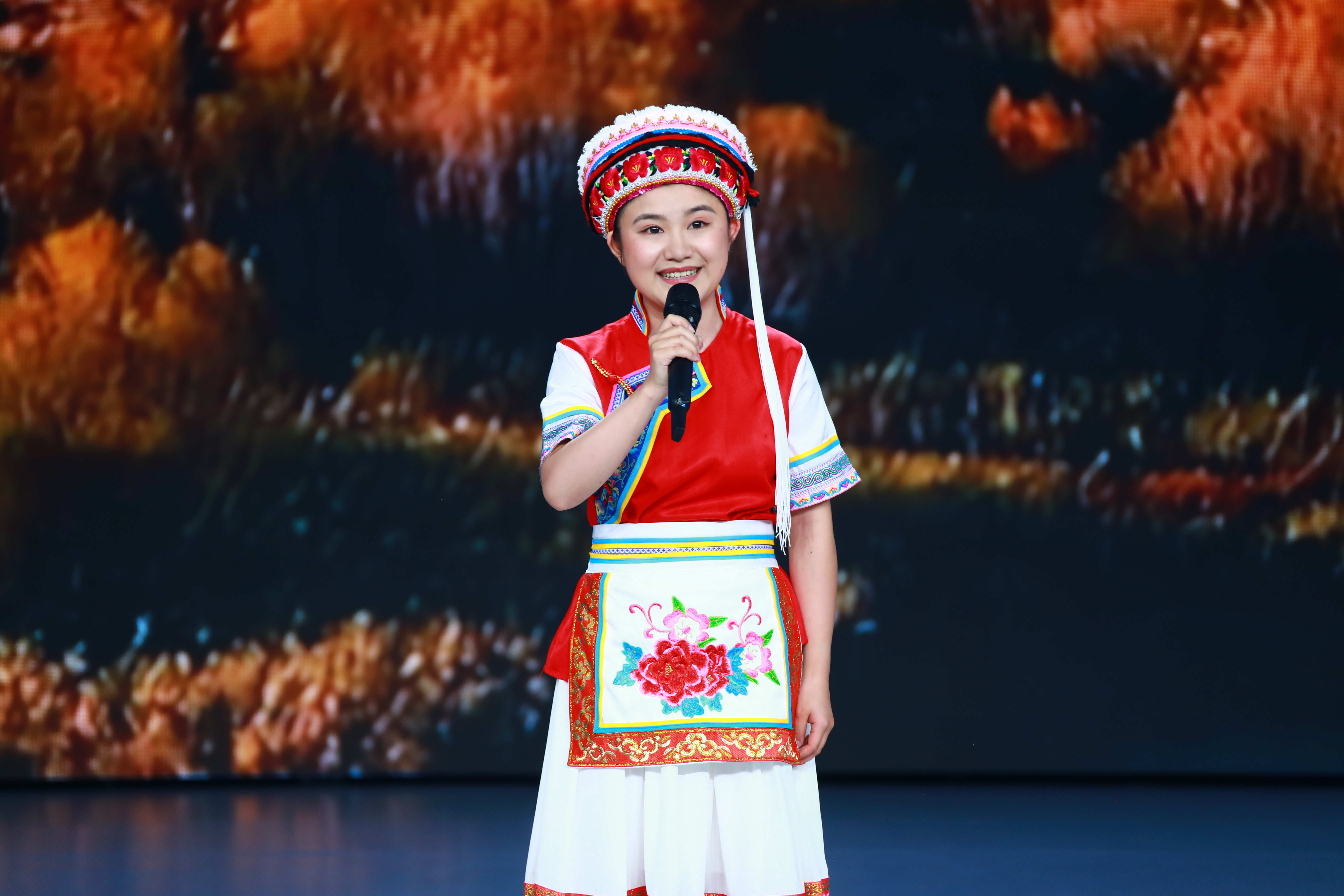 片尾合唱:《飞翔的路》 表演者:中国科协科学之声合唱团 中国科学院学生合唱团